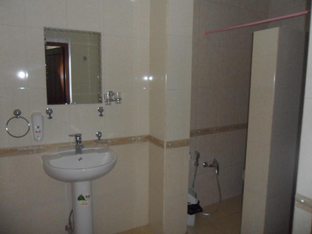 Kuze Hostel Almaty Exterior photo